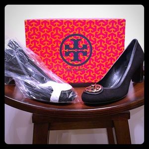 Tory Burch Selma Mid Heel Pump Suede Black Size 8